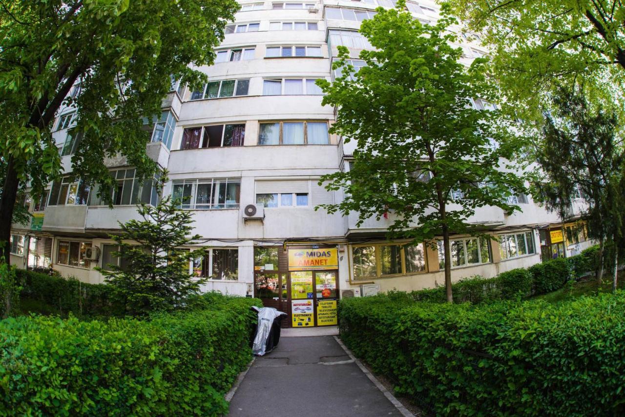 Bright House Apartment Bucharest Exterior photo